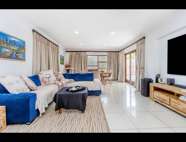 2 BEDROOM HOUSE TO LET IN LONEHILL